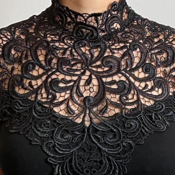 HOST PICK*Arianne Teri Floral High Collar Top -M- - Picture 4 of 11